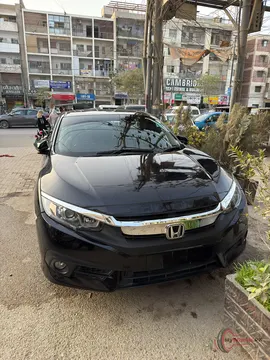 2017 Honda Civic Oriel photo 9