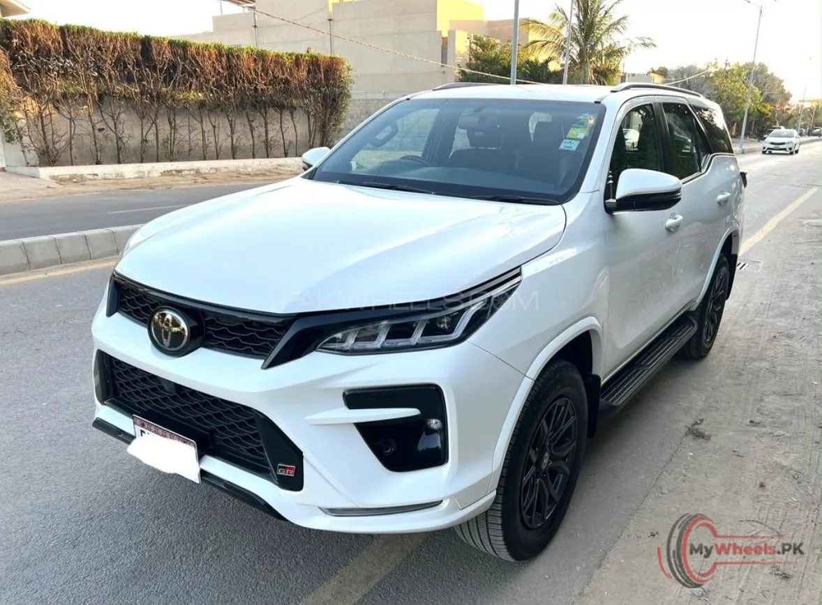 2024 Toyota Fortuner GR main vehicle photo