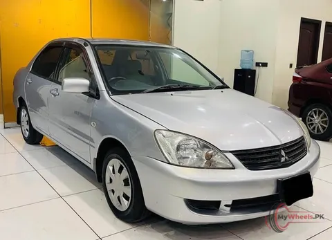 2007 Daihatsu Mira photo 3