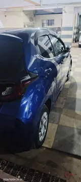 2021 Toyota YARIS HATCHBACK X photo 7