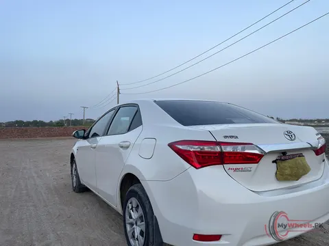 2017 Toyota Corolla GLi 1.3 photo 4