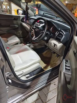 2014 Honda City photo 4