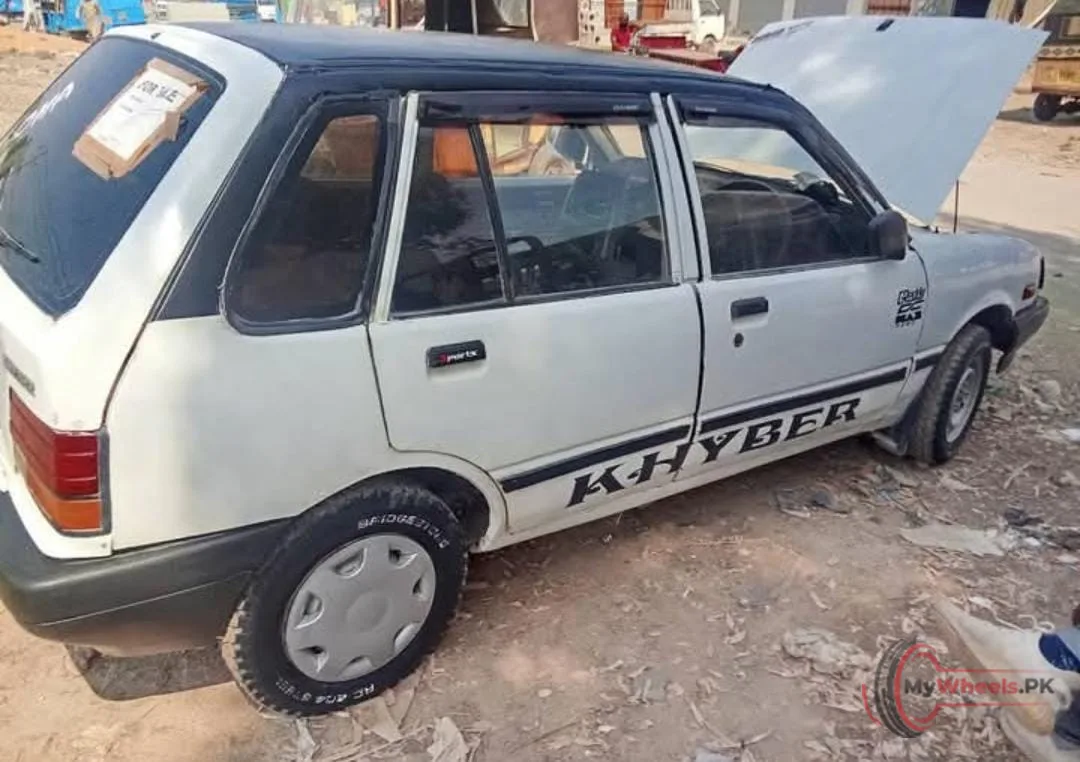 1991 Suzuki Cultus main vehicle photo