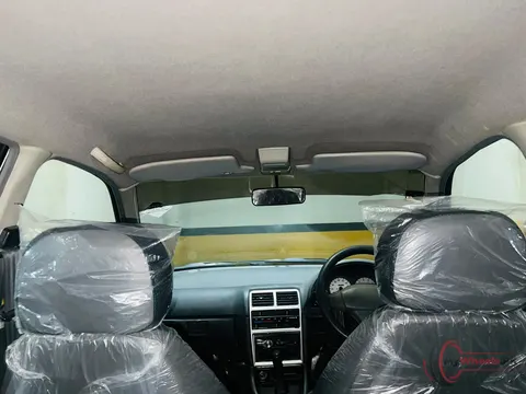 2015 Suzuki Cultus EURO II photo 2