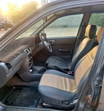 2011 Suzuki Cultus VXR photo 3