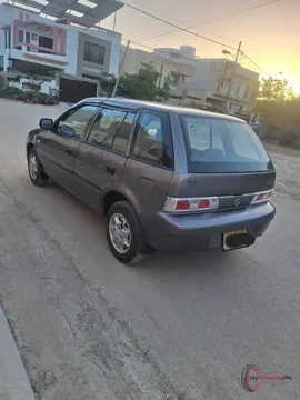2011 Suzuki Cultus VXR photo 2