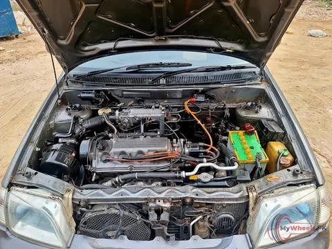 2011 Suzuki Cultus VXR photo 5