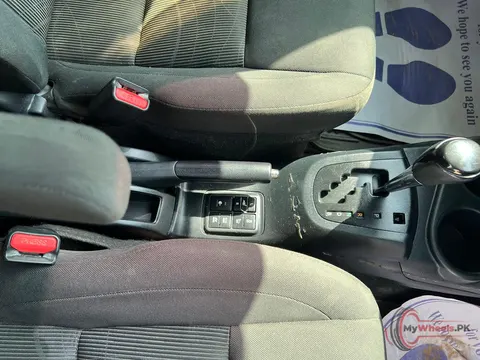 2018 Toyota Aqua S photo 8