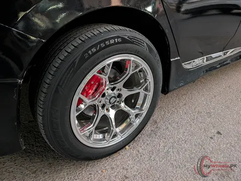2018 Honda Civic Oriel photo 6