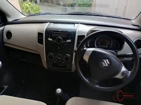 2017 Suzuki Wagon R VXL photo 7