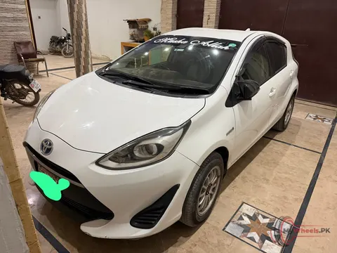 2021 Toyota Aqua photo 5