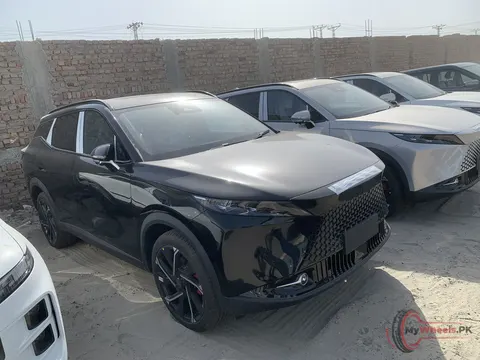2026 OMODA 7 PREMIUM photo 1