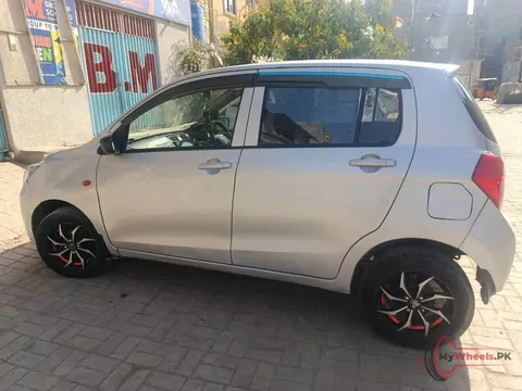2019 Suzuki Cultus VXR photo 4