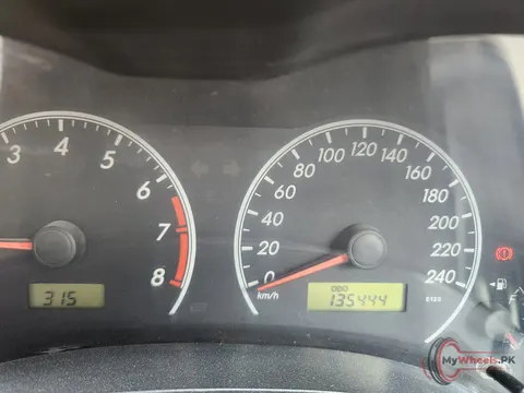 2012 Toyota Corolla photo 4