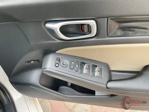 2023 Honda Civic Oriel photo 4