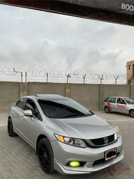 2014 Honda Civic Oriel photo 2