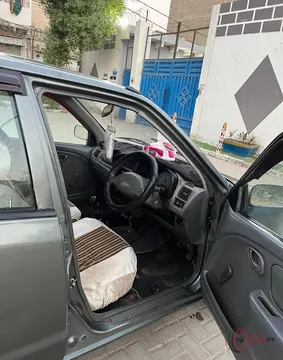 2011 Suzuki Alto photo 2