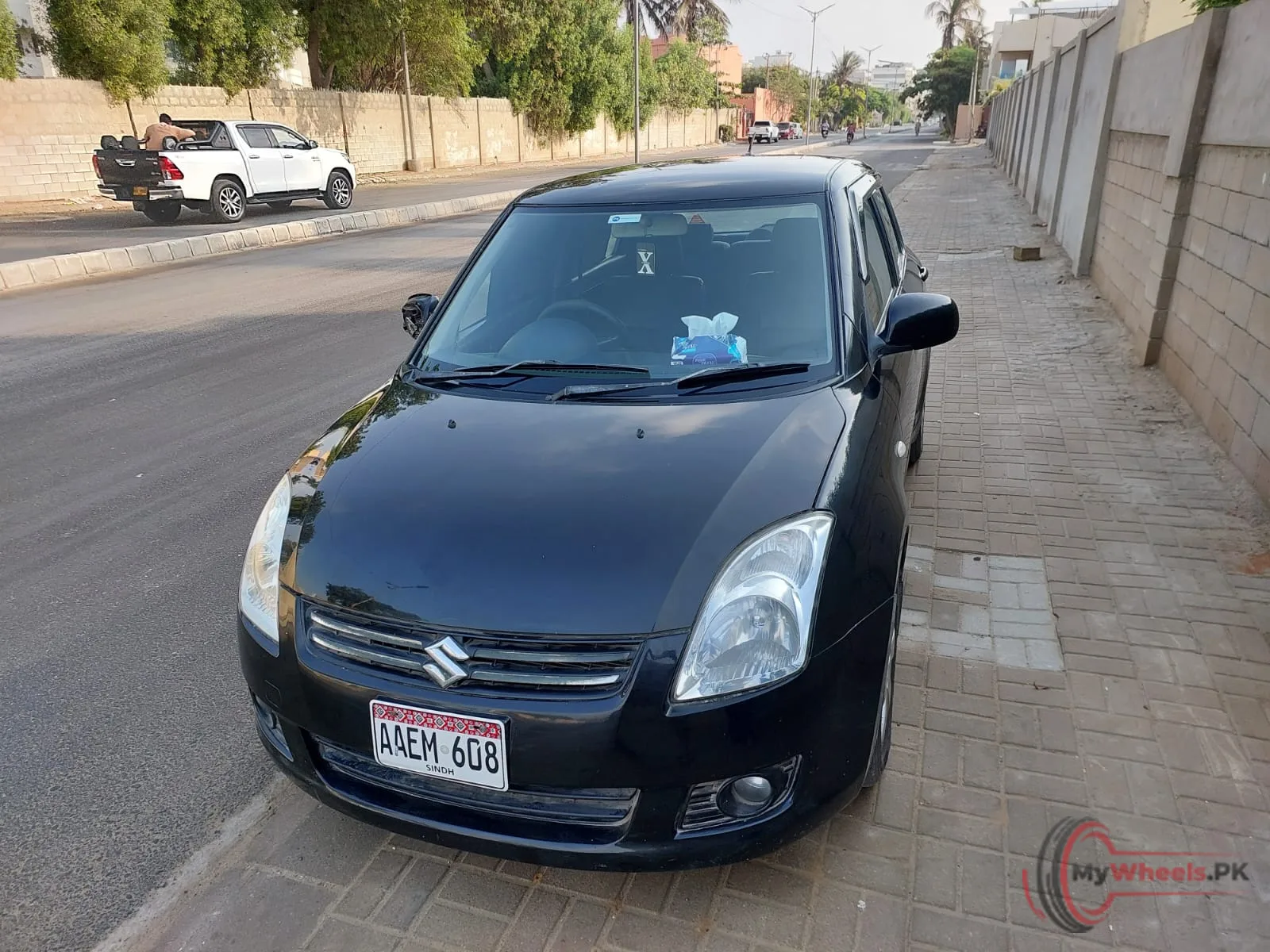 2017 Suzuki Swift DLX AUTOMATIC 1.3