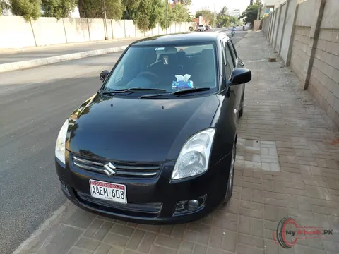 2017 Suzuki Swift DLX AUTOMATIC 1.3 photo 2