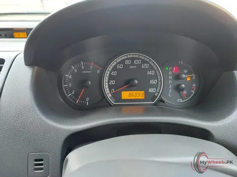2017 Suzuki Swift DLX AUTOMATIC 1.3 photo 12