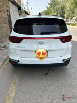 2024 KIA Sportage AWD photo 2