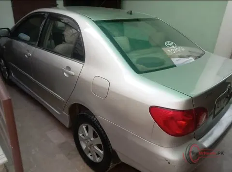 2003 Toyota Corolla photo 2