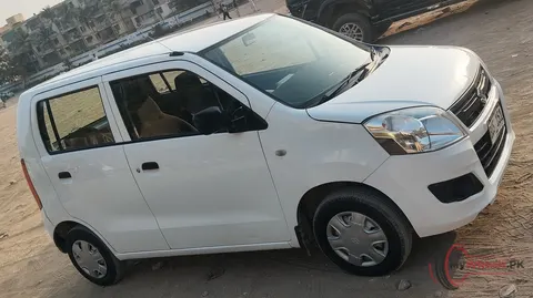 2021 Suzuki Wagon R VXR photo 4