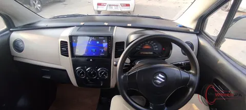 2021 Suzuki Wagon R VXR photo 10