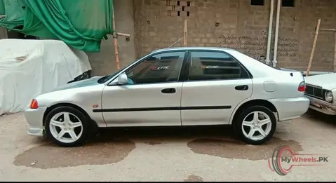1995 Honda Civic photo 2