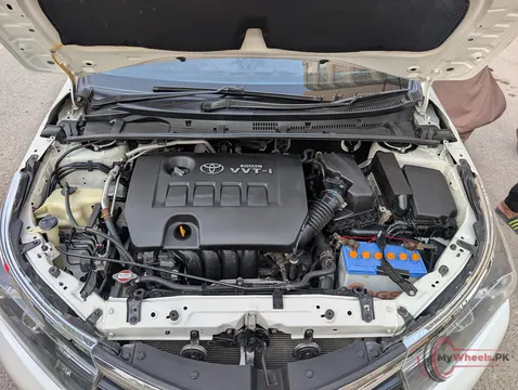 2017 Toyota Corolla ALTIS 1.6 photo 6