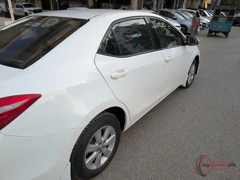2017 Toyota Corolla ALTIS 1.6 photo 4