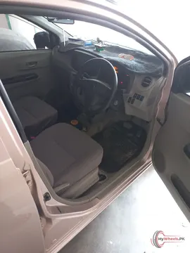 2015 Daihatsu Mira L SA photo 3