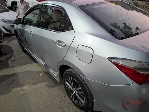 2017 Toyota Corolla ALTIS 1.6 photo 4