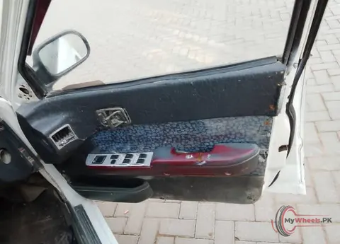 1994 Suzuki Cultus photo 1