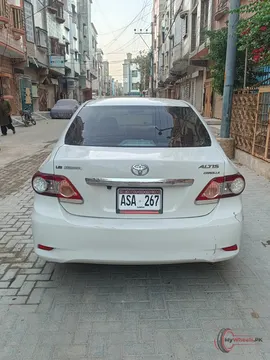 2009 Toyota Corolla photo 3