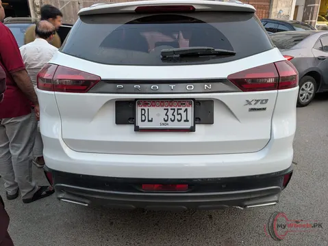 2021 PROTON X70 PREMIUM FWD photo 3