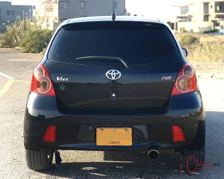 2007 Toyota VITZ RS 1.5 photo 2
