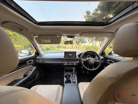 2025 Honda Civic photo 3