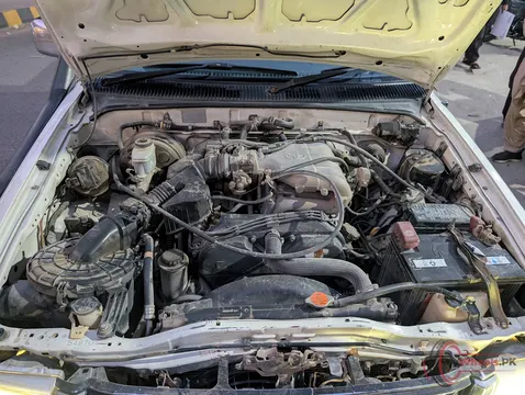 2002 Toyota HILUX TIGER photo 4