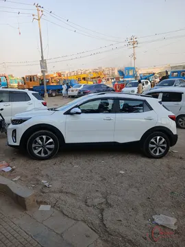 2025 KIA Stonic EX+ photo 2