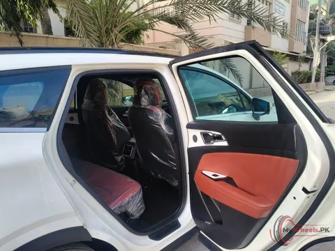 2026 KIA Sportage HEV photo 9