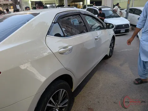 2015 Toyota Corolla GLI AUTOMATIC 1.3 VVTi photo 2
